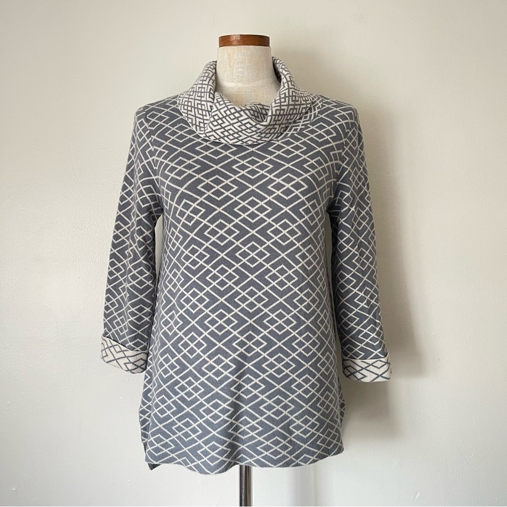 Anthropologie Moth Turtleneck sweater size Medium preowned